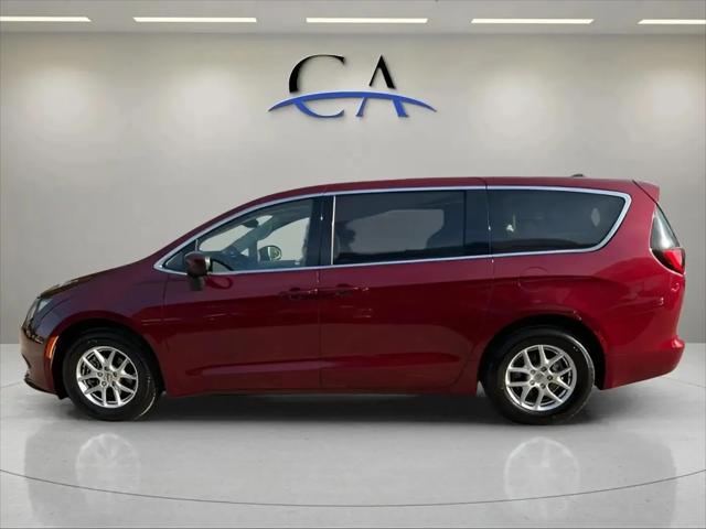 2023 Chrysler Voyager LX