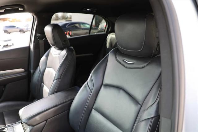 2021 Cadillac XT4 FWD Premium Luxury