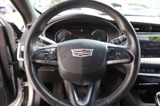 2021 Cadillac XT4 FWD Premium Luxury