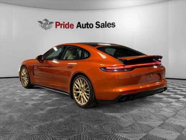 2023 Porsche Panamera Platinum Edition