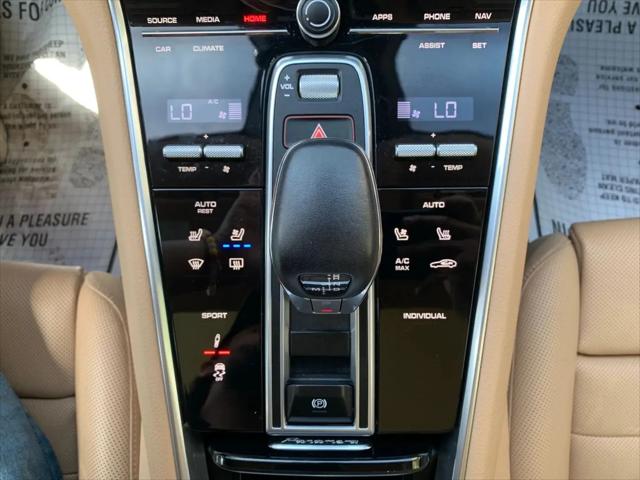 2023 Porsche Panamera Platinum Edition