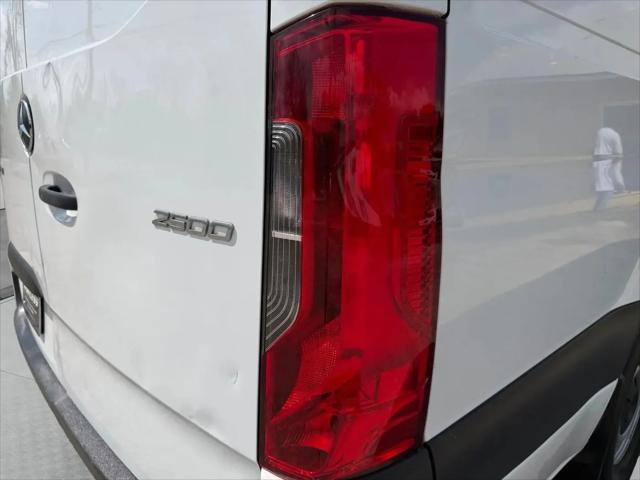 2023 Mercedes-Benz Sprinter 2500 High Roof 4-Cyl Gas