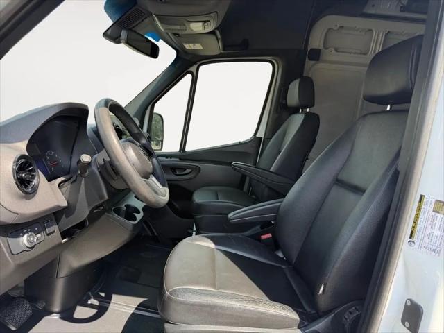 2023 Mercedes-Benz Sprinter 2500 High Roof 4-Cyl Gas