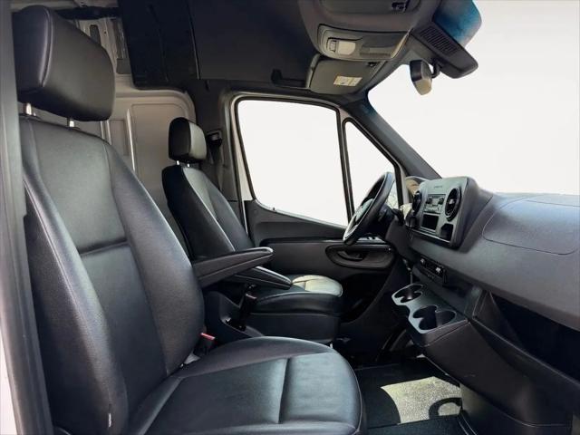 2023 Mercedes-Benz Sprinter 2500 High Roof 4-Cyl Gas
