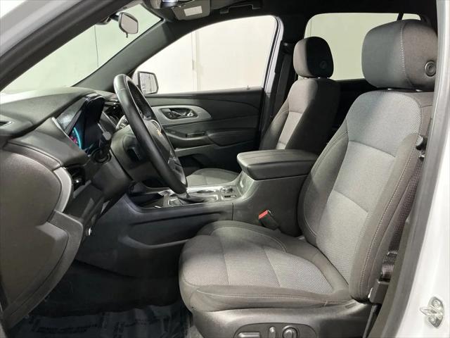 2023 Chevrolet Traverse AWD LT Cloth