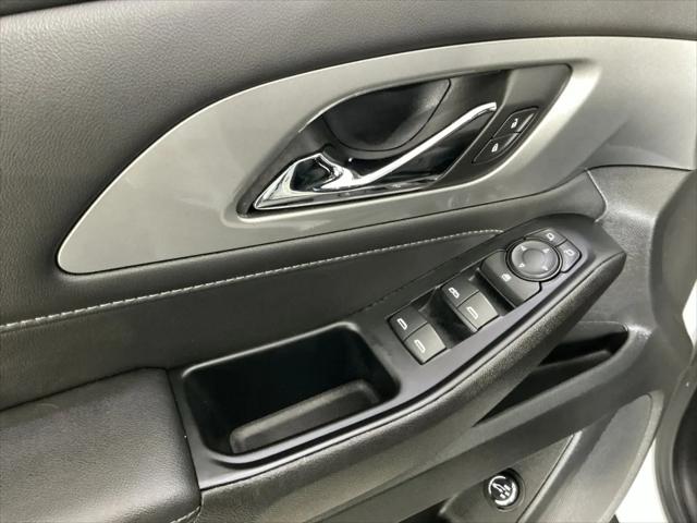 2023 Chevrolet Traverse AWD LT Cloth