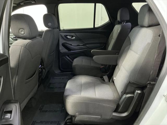 2023 Chevrolet Traverse AWD LT Cloth