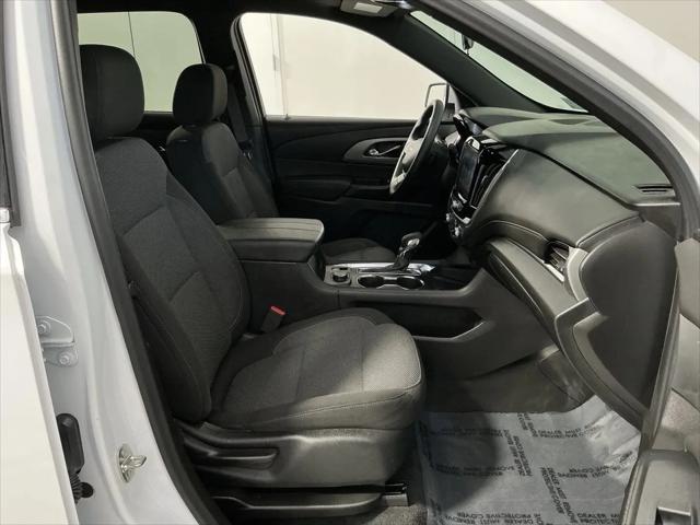 2023 Chevrolet Traverse AWD LT Cloth