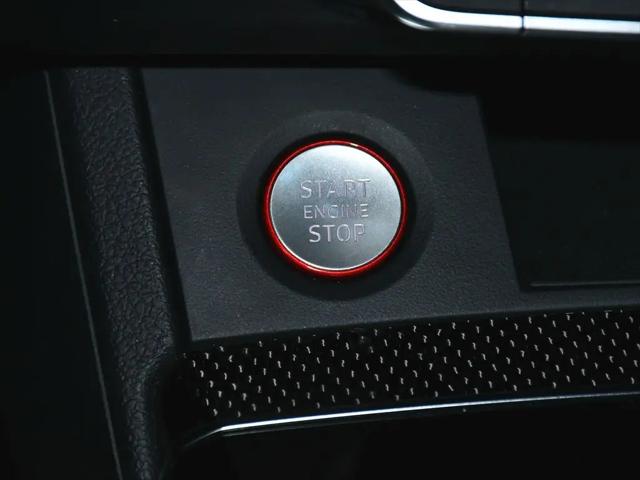 2023 Audi SQ5 Premium TFSI quattro Tiptronic