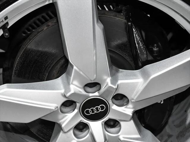2023 Audi SQ5 Premium TFSI quattro Tiptronic