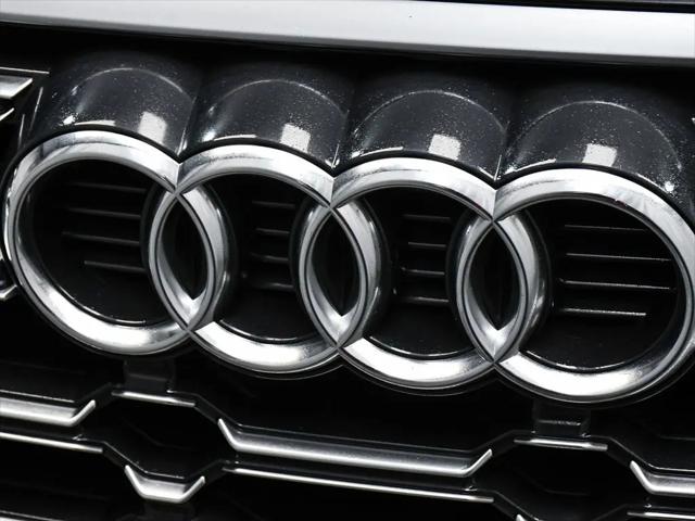 2023 Audi SQ5 Premium TFSI quattro Tiptronic