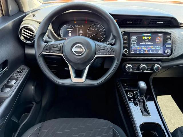 2024 Nissan Kicks SV Xtronic CVT