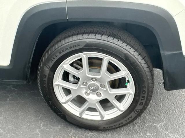 2019 Jeep Renegade Latitude FWD