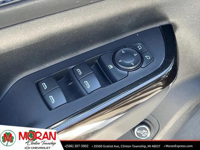 2023 GMC Acadia AWD AT4
