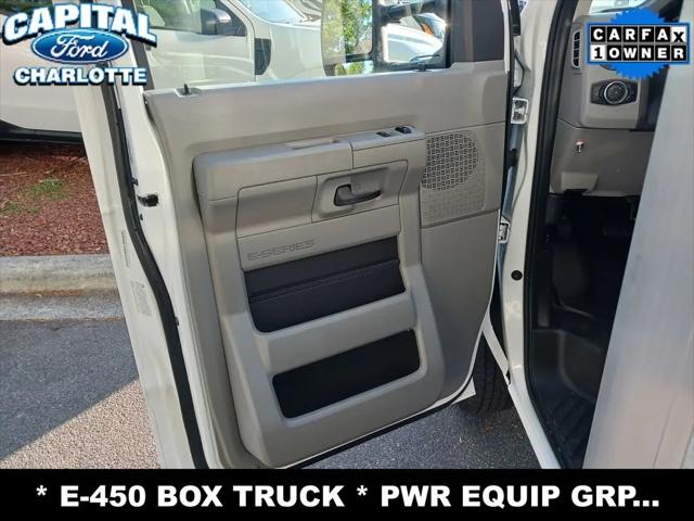 2025 Ford E-450 Cutaway E-Series Cutaway