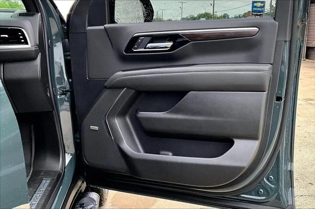 2026 Chevrolet Suburban Z71, 4WD