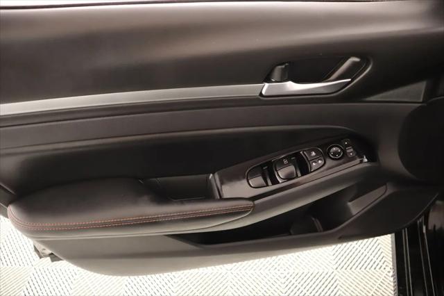 2025 Nissan Altima SR FWD
