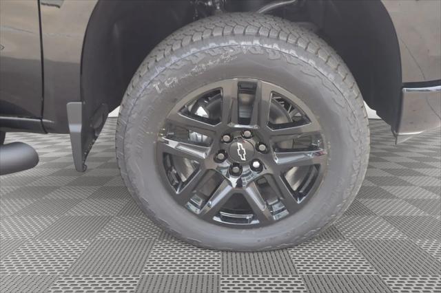 2026 Chevrolet Silverado 1500 4WD Crew Cab Short Bed Custom Trail Boss