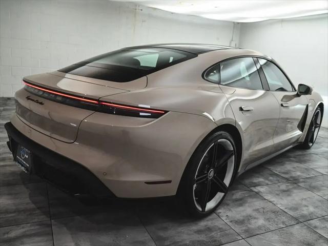 2021 Porsche Taycan Turbo