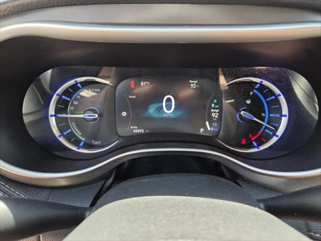 2024 Chrysler Pacifica Hybrid Select