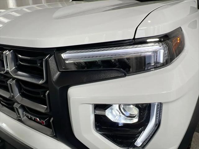 2024 GMC Canyon 4WD AT4
