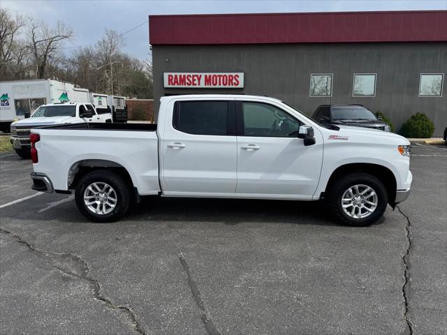 2023 Chevrolet Silverado 1500 4WD Crew Cab Standard Bed LT for sale in Riverside, MO