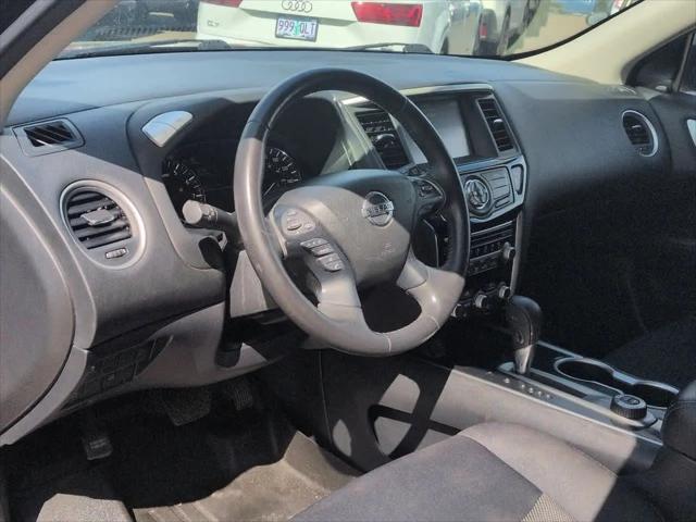 2019 Nissan Pathfinder SV