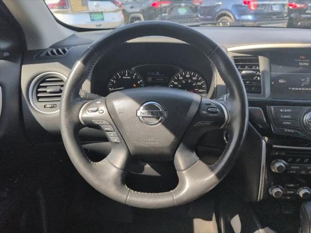 2019 Nissan Pathfinder SV