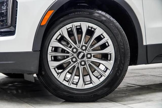 2024 Cadillac XT4 AWD Premium Luxury
