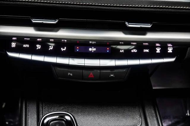2024 Cadillac XT4 AWD Premium Luxury