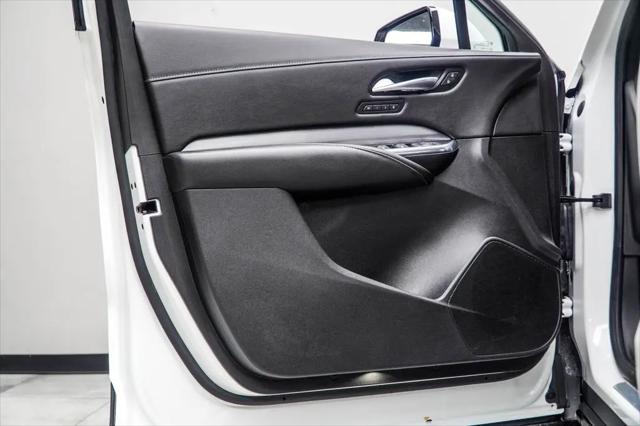 2024 Cadillac XT4 AWD Premium Luxury