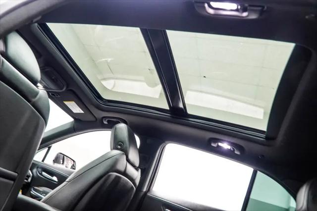 2024 Cadillac XT4 AWD Premium Luxury