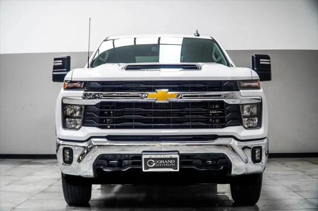 2025 Chevrolet Silverado 2500HD 4WD Crew Cab Standard Bed LT
