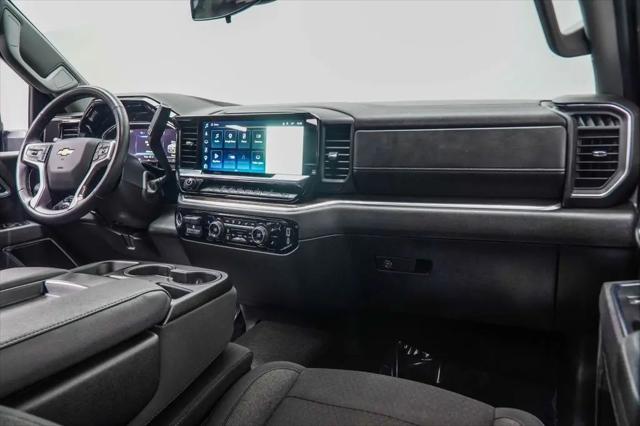 2025 Chevrolet Silverado 2500HD 4WD Crew Cab Standard Bed LT