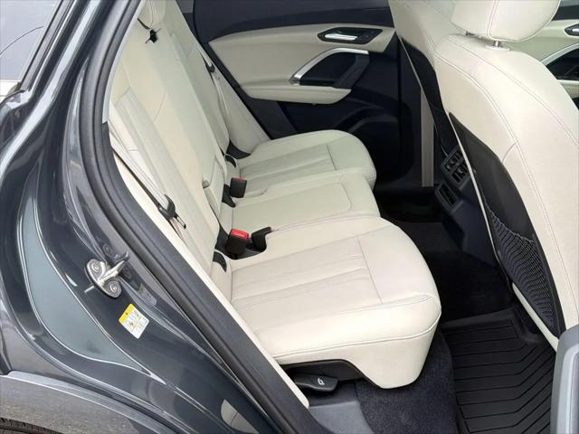 2026 Audi Q5 Premium TFSI quattro S tronic