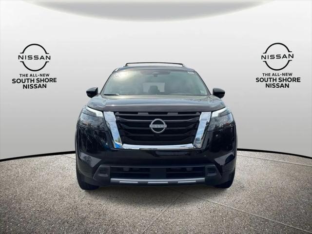 2025 Nissan Pathfinder SL 4WD