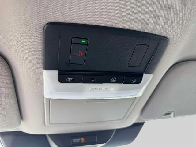 2025 Nissan Pathfinder SL 4WD