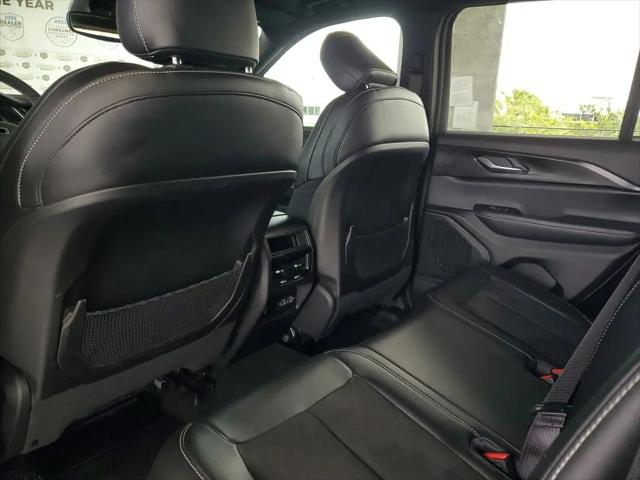 2023 Jeep Grand Cherokee Altitude 4x2