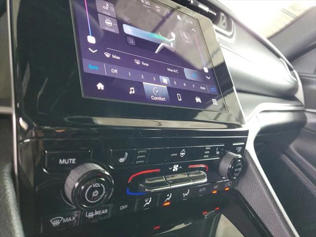 2023 Jeep Grand Cherokee Altitude 4x2