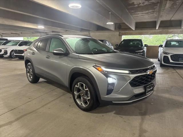 2025 Chevrolet Trax FWD LT