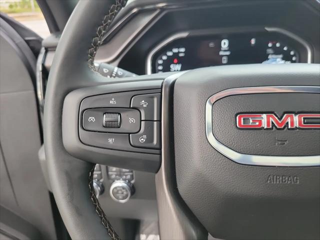 2025 GMC Sierra 2500HD 4WD Crew Cab Standard Bed AT4