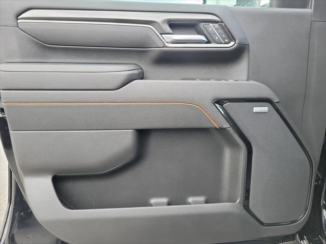 2025 GMC Sierra 2500HD 4WD Crew Cab Standard Bed AT4