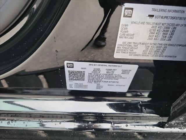 2025 GMC Sierra 2500HD 4WD Crew Cab Standard Bed AT4