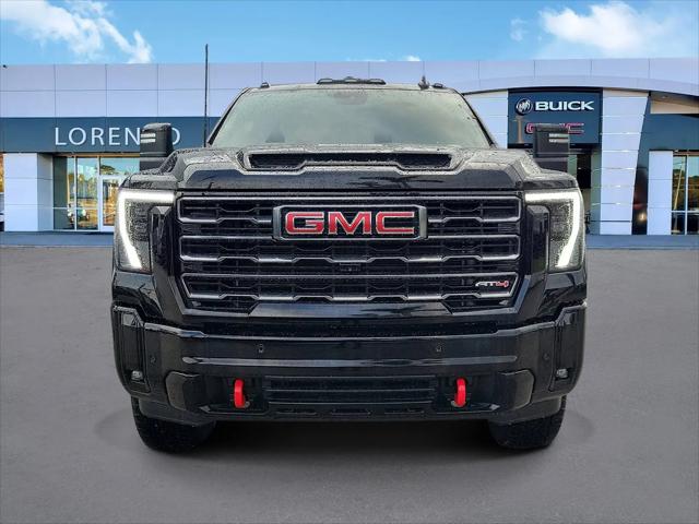 2025 GMC Sierra 2500HD 4WD Crew Cab Standard Bed AT4
