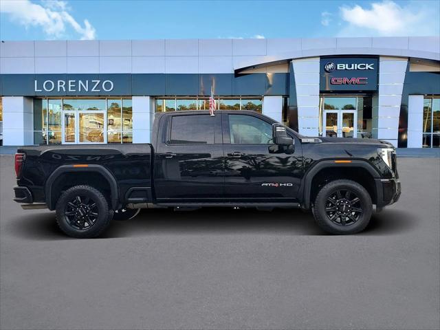 2025 GMC Sierra 2500HD 4WD Crew Cab Standard Bed AT4