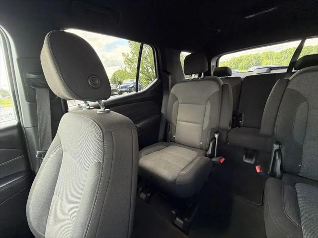 2023 Chevrolet Traverse AWD LT Cloth