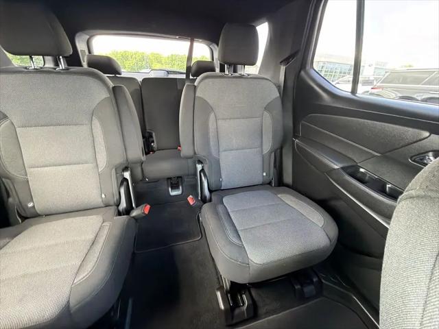 2023 Chevrolet Traverse AWD LT Cloth