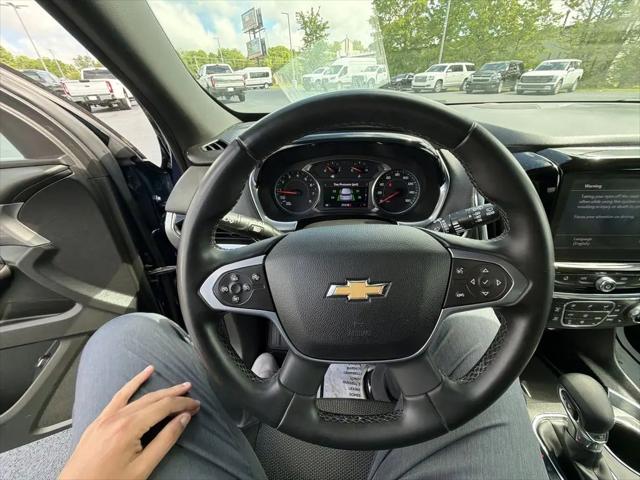 2023 Chevrolet Traverse AWD LT Cloth