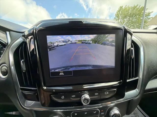 2023 Chevrolet Traverse AWD LT Cloth