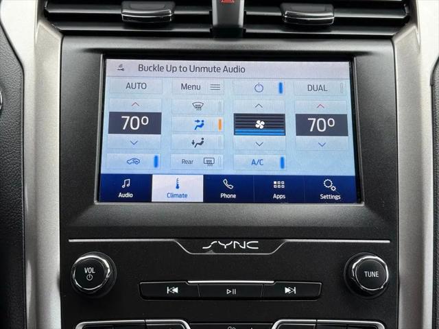 2020 Ford Fusion SE